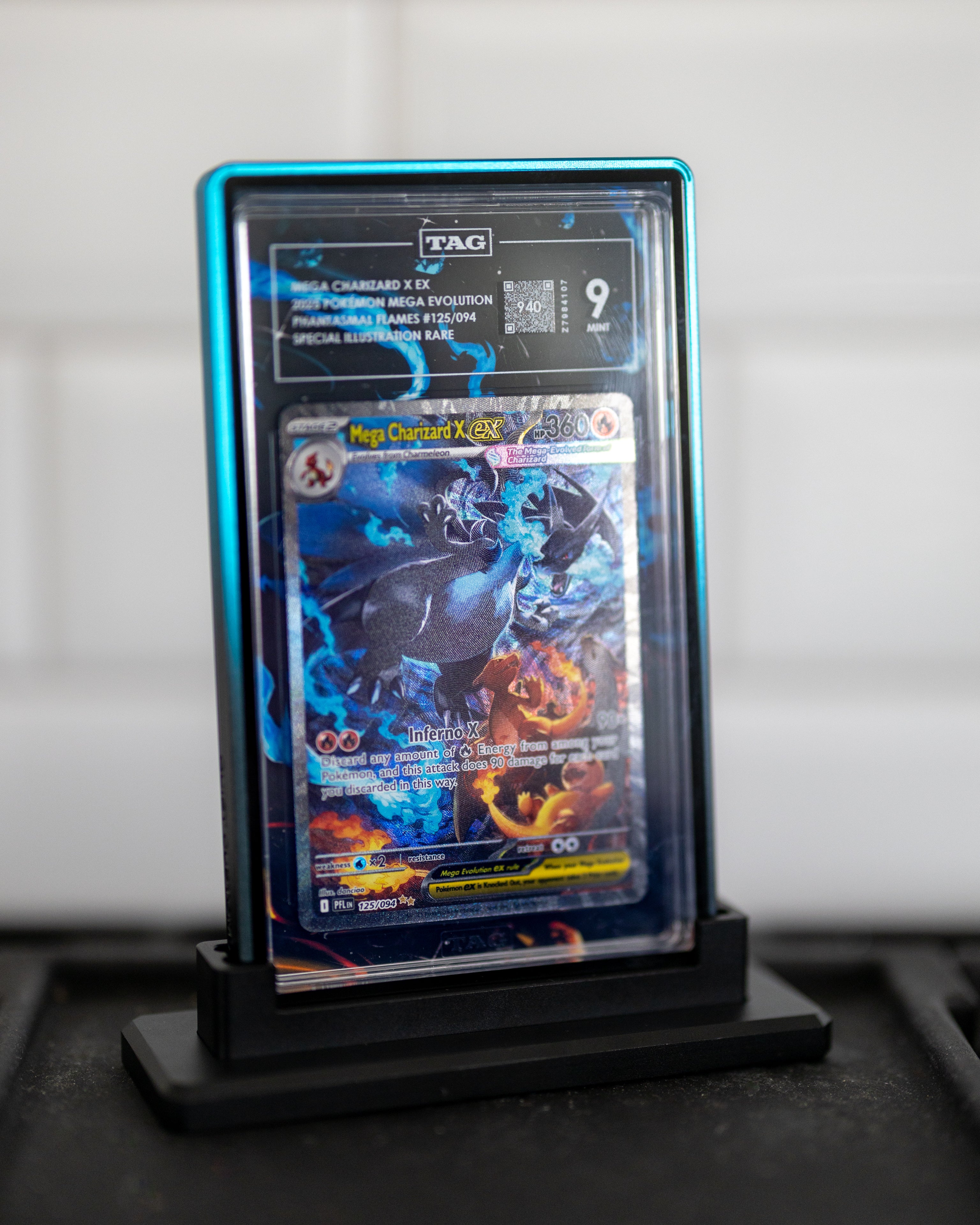 Q-Stand 2pc Metal Slab Stand